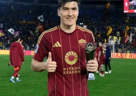 Eldor Shomurodov Biography: Spouse, Children, Parents, Age, Height, Net Worth, Career, Siblings