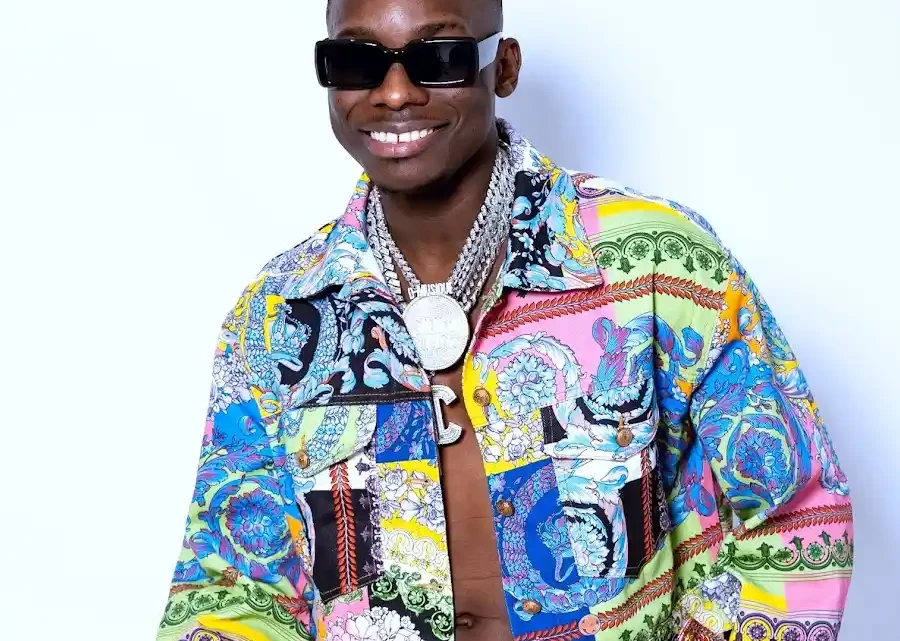 Sidiki Diabaté Biography: Age, Parents, Net Worth, Height, Career, Songs, Albums, Girlfriend