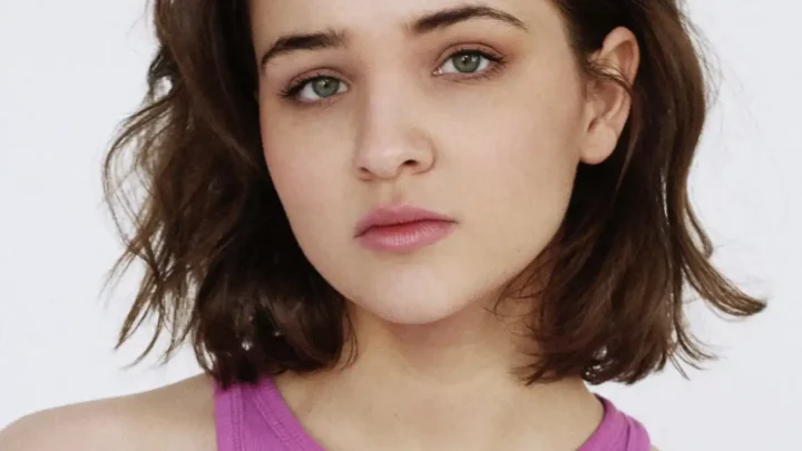 Lisa Vicari Biography: Age, Career, Height, Net Worth, Parents, Siblings, Movies, Husband