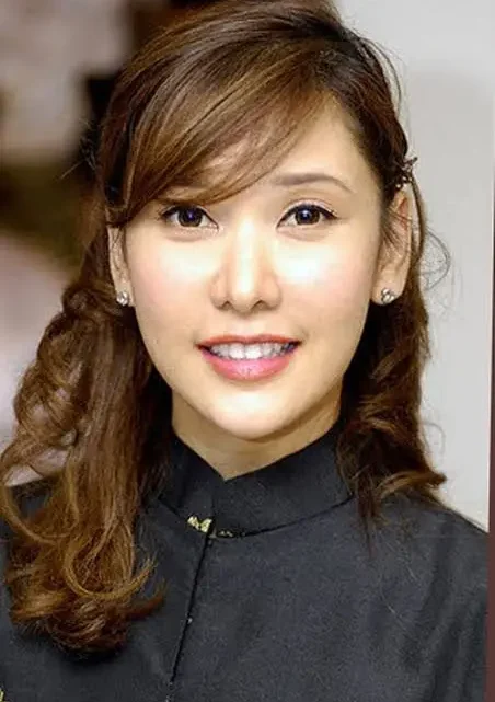 Nasha Aziz Biography: Movies, Parents, Awards, Instagram, Net Worth, Height, Age, Boyfriend