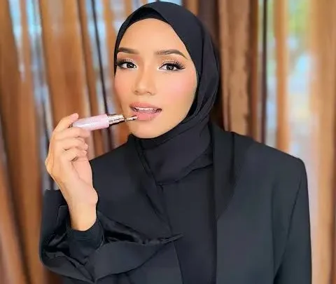 Ummi Nazeera Biography: Siblings, Children, Movies, Height, Age, Spouse, Net Worth, Parents, Awards