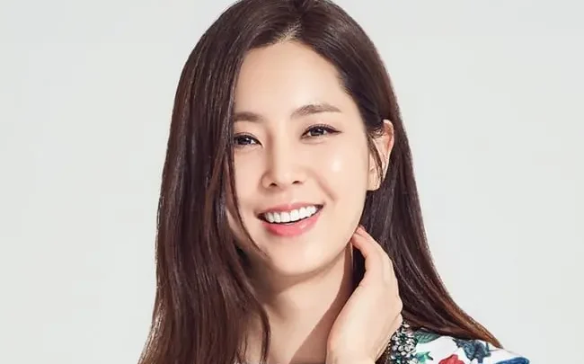 Han Chae-ah Biography: Nationality, Movies, Age, Net Worth, Height, Instagram, Awards, Spouse