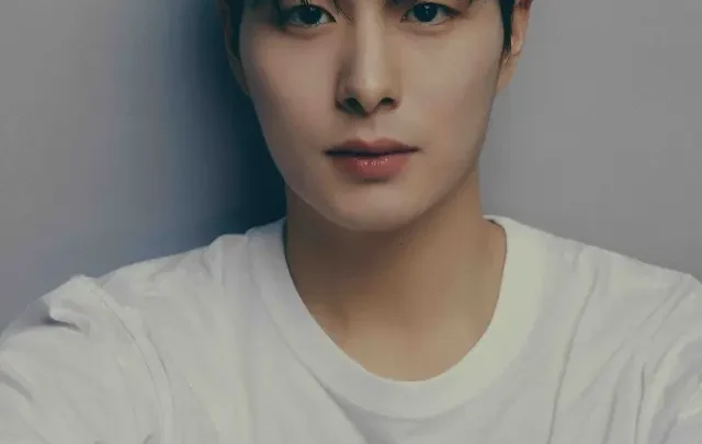 Jung Gun-joo Biography: Movies, Parents, TV Shows, Net Worth, Height, Age, Girlfriend, Instagram