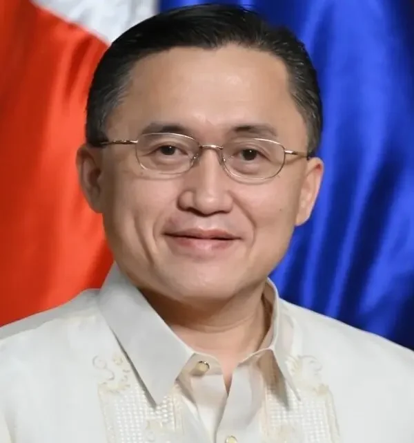 Bong Go Biography: Wife, Ethnicity, Criticism, Politics, Net Worth, Age, Controversy, Advocacy