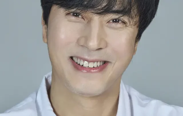 Han Jae-suk Biography: TV Shows, Net Worth, Age, Movies, Height, Awards, Wife, Children