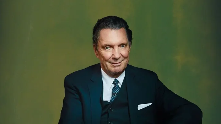 Martin Suter Biography: Wife, Children, Age, Net Worth, Novels, TV Shows, Career, Parents