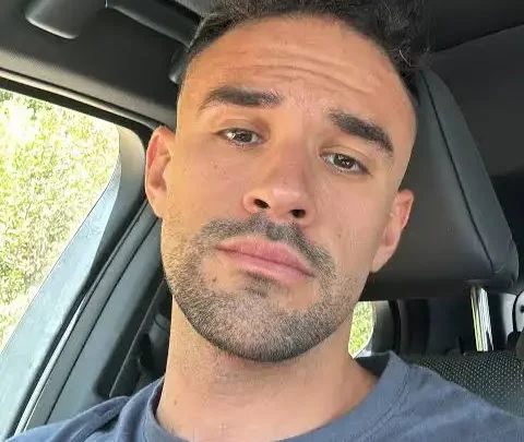 IlloJuan Biography: Age, YouTube, Girlfriend, Net Worth, Ethnicity, Instagram, Parents