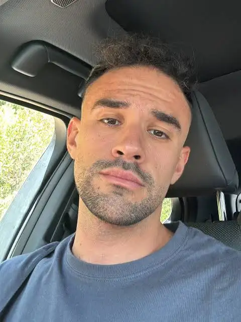 IlloJuan Biography: Age, YouTube, Girlfriend, Net Worth, Ethnicity, Instagram, Parents