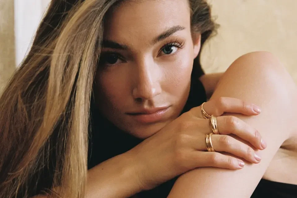 Lorena Rae Biography: Age, Boyfriend, Net Worth, Height, Parents, Siblings, Relationship