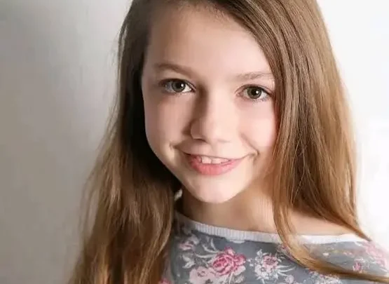 Anuk Steffen Biography: Parents, Age, Net Worth, Movies, Boyfriend, Instagram