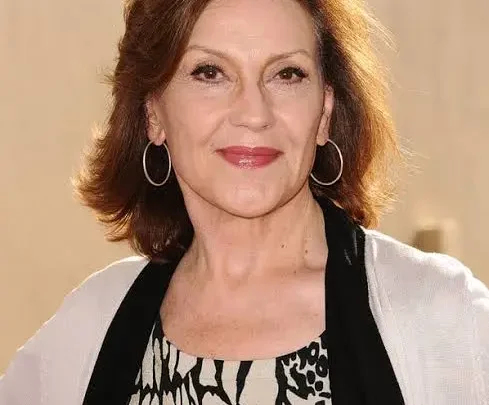 Kelly Bishop  Biography: Husband, Age, Height, Dance Videos, Ethnicity, Parents, Awards, Net Worth, Movies