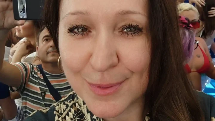 Tatana Sterba Biography: Age, Net Worth, Albums, Height, Children, Parents, Songs, Husband