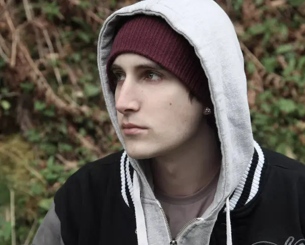 Porta Biography: Songs, Net Worth, Books, Girlfriend, Height, Mix Tapes, Age, Awards