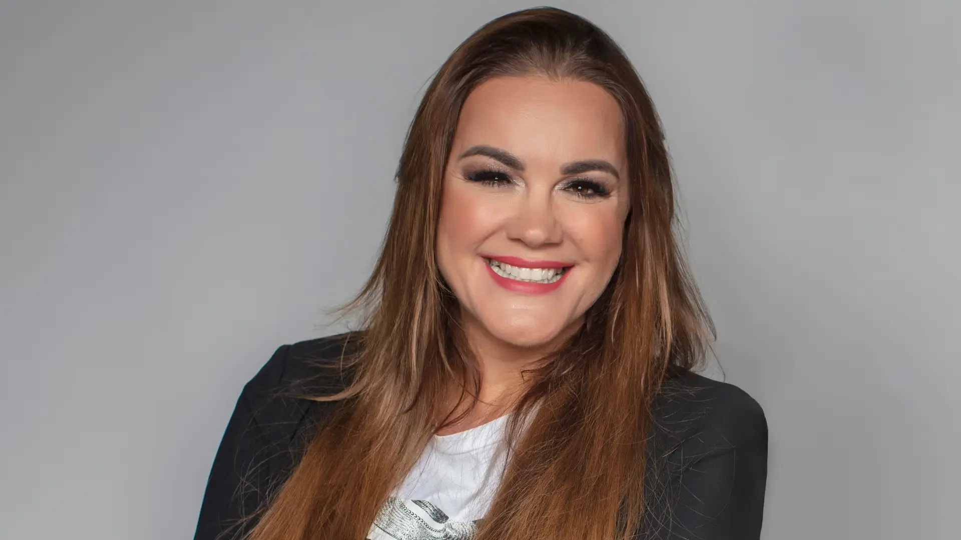 Rebeka Dremelj Photo