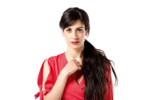 Lara Komar