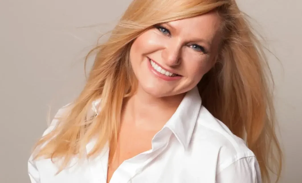 Nuša Derenda Bio: Husband, Age, Net Worth, Height, Parents, Children, Albums