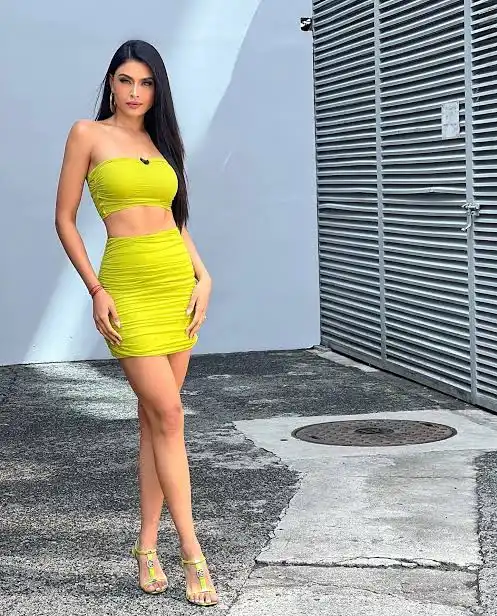 Kristal Silva Biography: Instagram, Net Worth, Model, Age, Height, Boyfriend, Movies, Parents