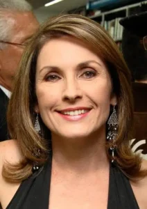 Julie Restifo