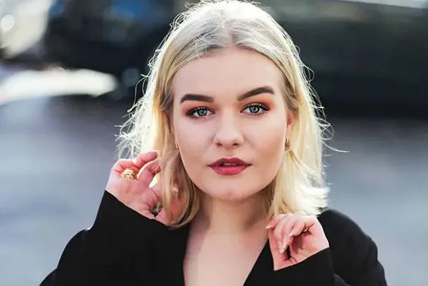 Kristine Sloth Biography: Age, Height, Net Worth, YouTube Videos, Parents, Partner, Children