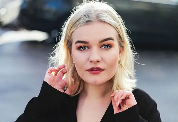 Kristine Sloth Biography: Age, Height, Net Worth, YouTube Videos, Parents, Partner, Children