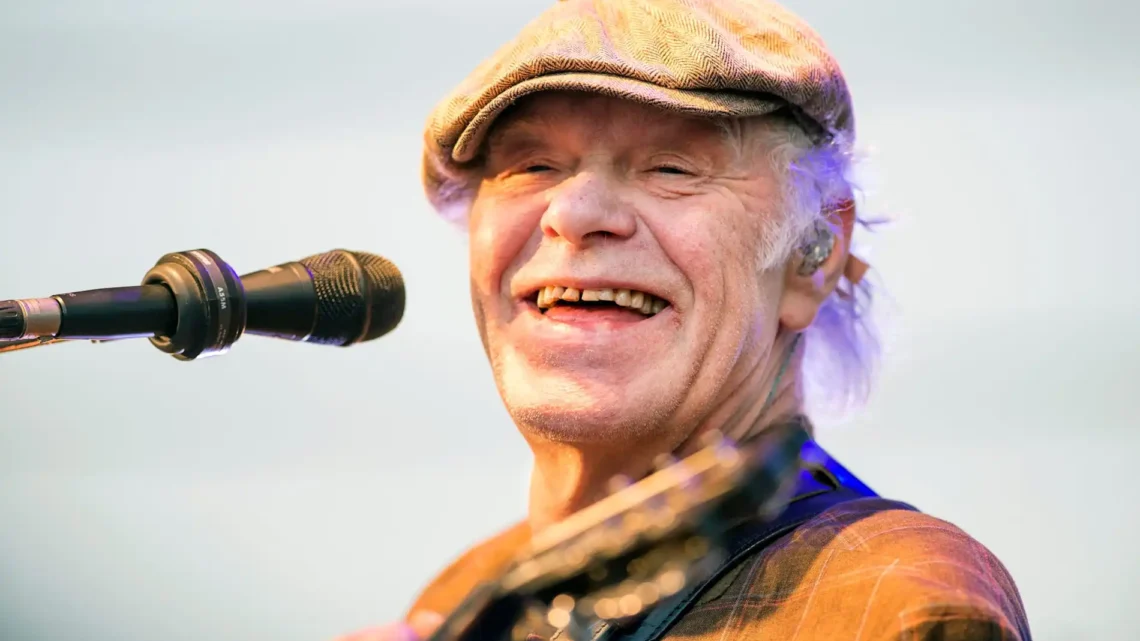 Kim Larsen Biography: Wives, Children, Age, Height, Net Worth, Songs, Parents, Albums
