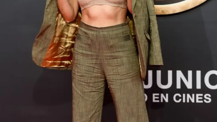 Eva Ugarte Biography: Height, Age, Spouse, Net Worth, Movies, Theater, Facebook