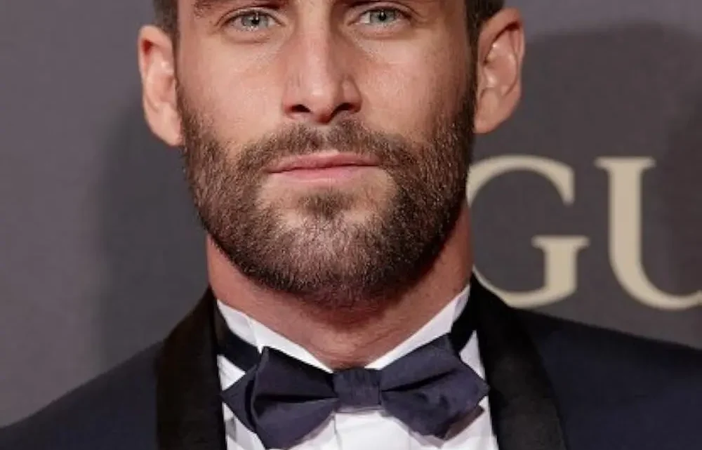 Fernando Guallar Biography: Theater, Movies, Height, Net Worth, Age, Spouse, Parents, Instagram