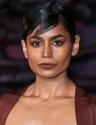 Linnea Berthelsen Biography: Net Worth, Height, Boyfriend, Age, Films, Awards, Instagram