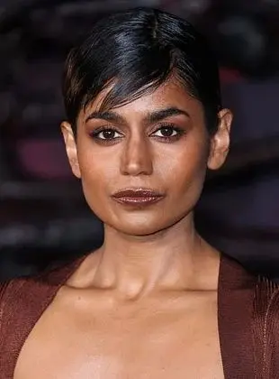 Linnea Berthelsen Biography: Net Worth, Height, Boyfriend, Age, Films, Awards, Instagram