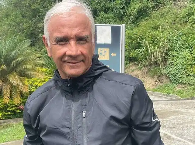 Aroldo Betancourt Biography: Facebook, Awards, Net Worth, Movies, Wife, Ethnicity, Age, Height