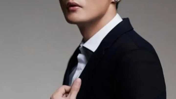 Li Ronghao Bio: Wife, Age, Net Worth, Songs, Height, Albums, Parents, Career