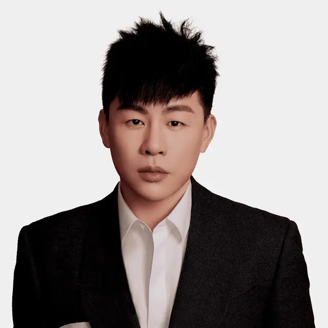 Tiger Hu Bio: Age, Net Worth, Songs, Height, Girlfriend, Albums, Parents, Career, Instagram