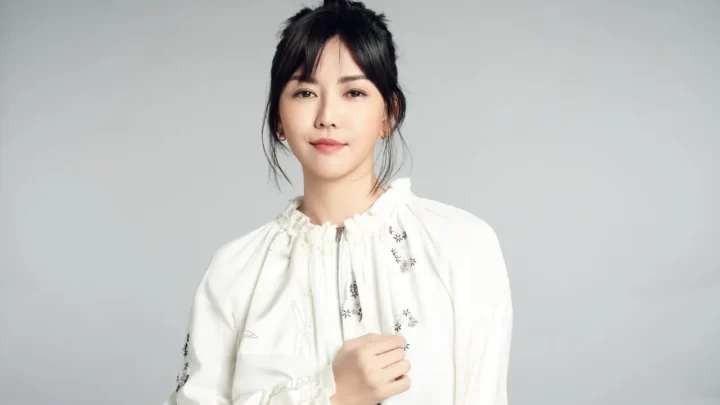 Stefanie Sun Biography: Songs, Husband, Age, Net Worth, Height, Albums, Kids, Parents