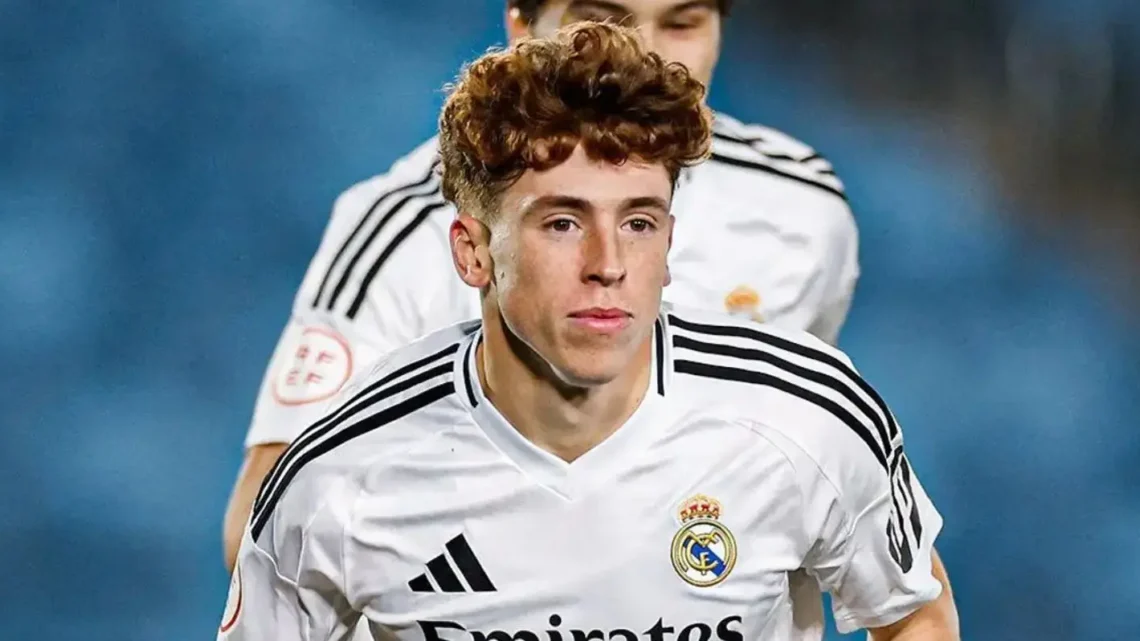 Víctor Muñoz Biography: Height, Transfers, Age, Net Worth, Ethnicity, Goals, Girlfriend, Current Club