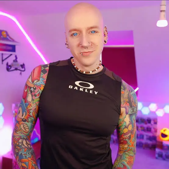 Roly West Biography: Age, Net Worth, Height, Career, Parents, Siblings, Wife, YouTube