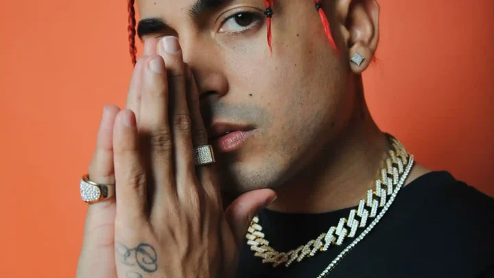 Rio Santana Biography: Age, Net Worth, Height, Songs, Parents, Albums, Siblings, Girlfriend