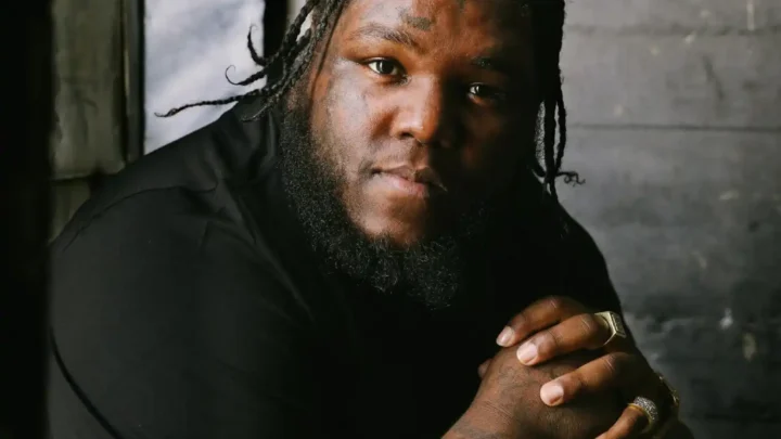 Pacman da Gunman Biography: Age, Net Worth, Height, Songs, Parents, Albums, Siblings, Wife