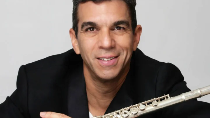 Huáscar Barradas Biography: Wife, Age, Songs, Net Worth, Flute, Height, Ethnicity, Awards, Instagram