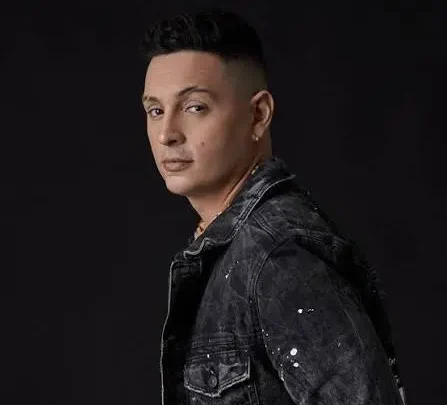 Víctor Drija Biography: Wife, Songs, Age, Net Worth, Movies, TikTok, Awards, Dance Videos, Kids, Ethnicity, Height
