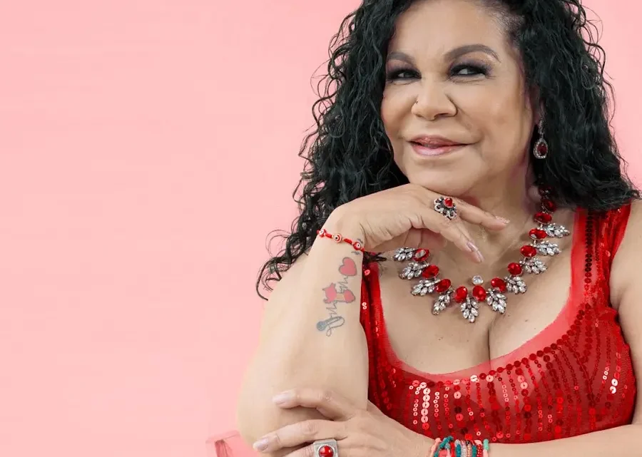 Eva Ayllón Biography: Husband, Album, Ethnicity, Voice, Net Worth, Children, Age, Height,  Religion