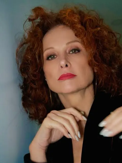 Beatrice Luzzi Biography: Age, Net Worth, Height, Movies, Sons, Career, Ex-Partner