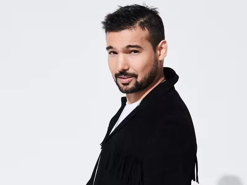 Ezio Oliva Assereto Biography: Tv Shows, Age, Wife, Ethnicity, Net Worth, Height, Songs, Children