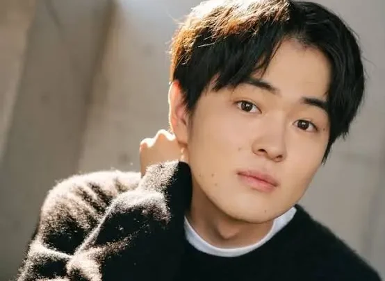 Ayumu Mochizuki Biography: Age, Movies, Net Worth, Height, Girlfriend, Facebook, Awards