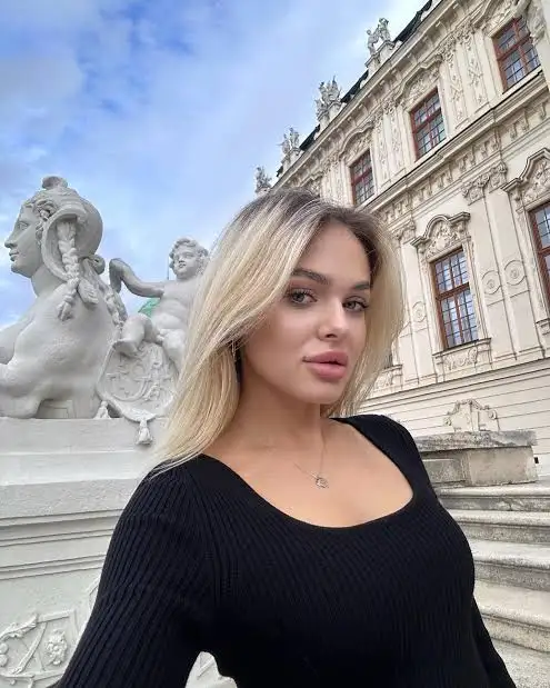 Julia Gamaliy Biography: Parents, Age, Net Worth, Height, Brother, Songs, Boyfriend, Instagram