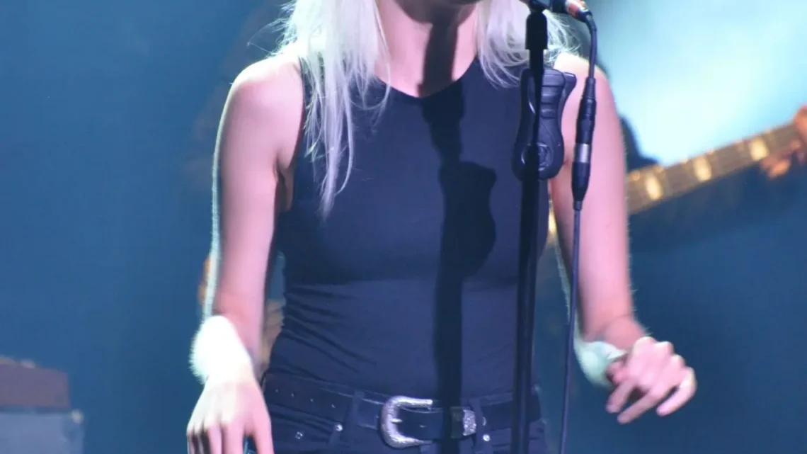 Daria Zawiałow Biography: Spouse, Age, Net Worth,  Awards, Songs, Instagram, Height, Albums