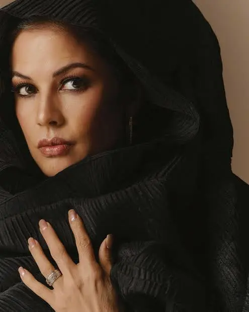 Jennifer Syquia Biography: Husband, Ethnicity, Awards, Net Worth, Movies, Age, Children, Height