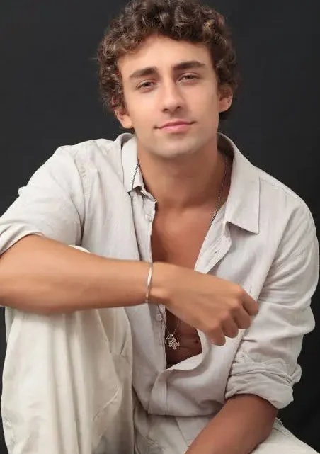 Enzo Krieger Biography: Instagram, Movies & TV Shows, Net Worth, Height, Girlfriend, Age, Parents