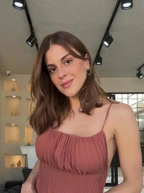 Angela de Moraes Munhoz Biography: Age, Height, Net Worth, Parents, Instagram, Career, Big Brother, Husband