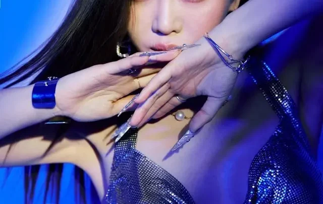 Suran (singer) Biography: Age, Height, Ethnicity, BTS, Songs, Boyfriend, Net Worth, Instagram, Record Label