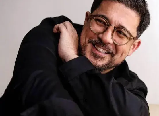 Aga Muhlach Biography: Net Worth, Brother, Ethnicity, Children, Movies, Awards, Wife, Age